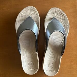 Crocs Metallic Flip Flops Size 8
